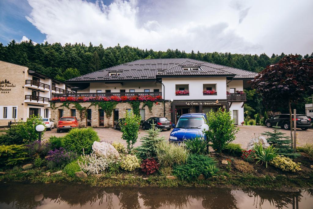 La Conac In Bucovina Hotell Gura Humorului Eksteriør bilde