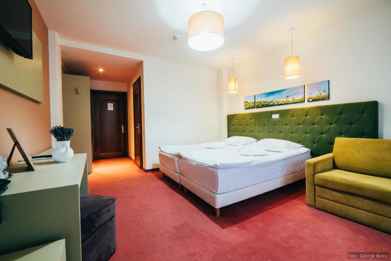 La Conac In Bucovina Hotell Gura Humorului Eksteriør bilde