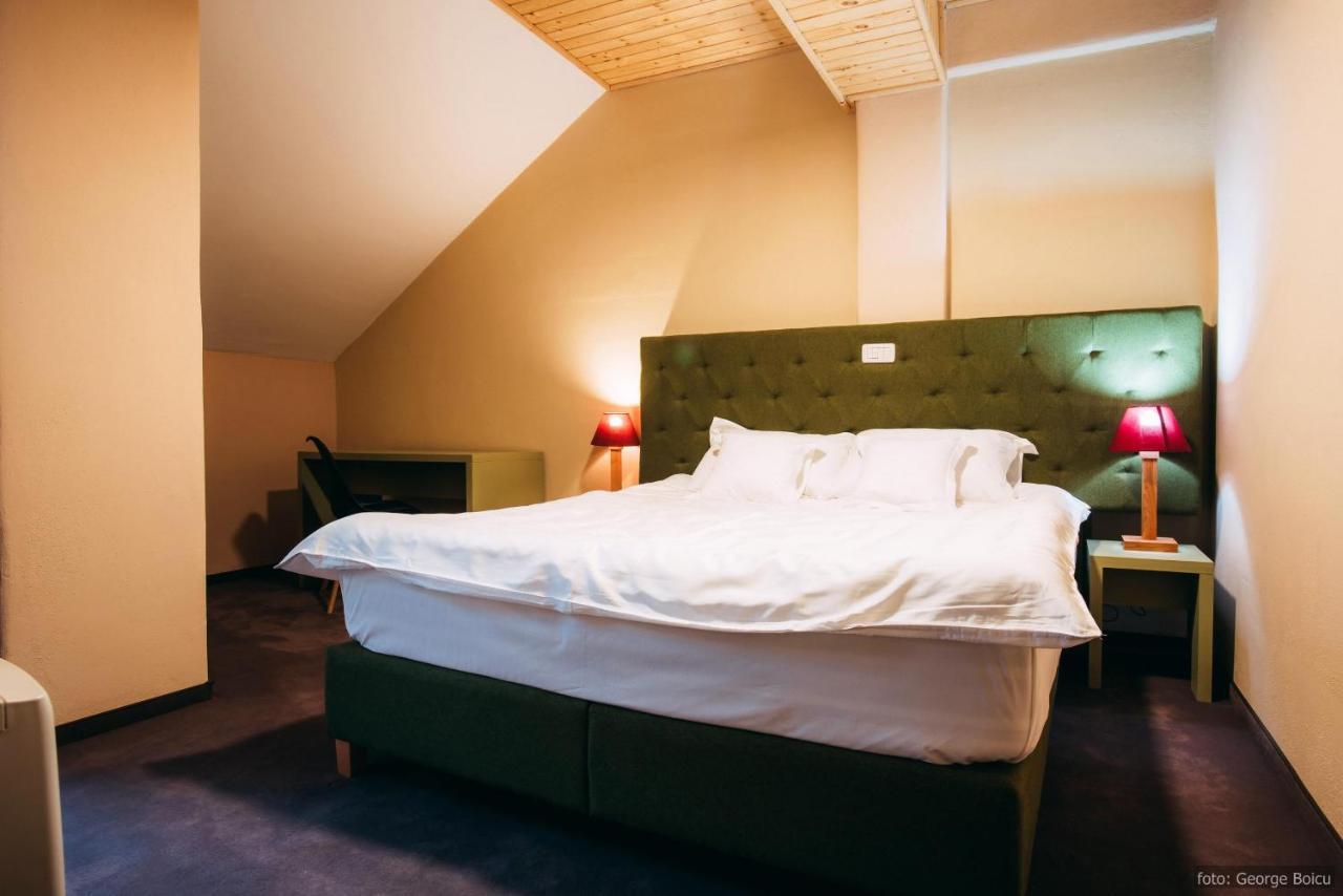 La Conac In Bucovina Hotell Gura Humorului Eksteriør bilde